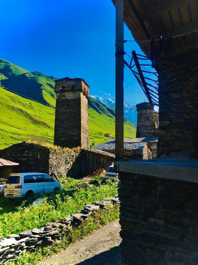 Nizharadze'S Tower Hotel Ushguli ภายนอก รูปภาพ