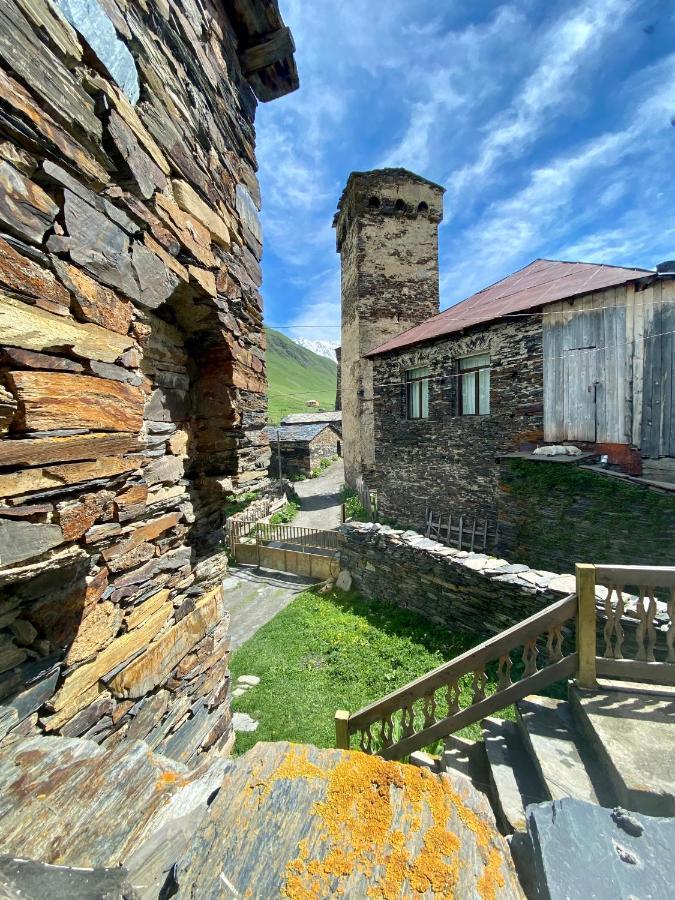 Nizharadze'S Tower Hotel Ushguli ภายนอก รูปภาพ