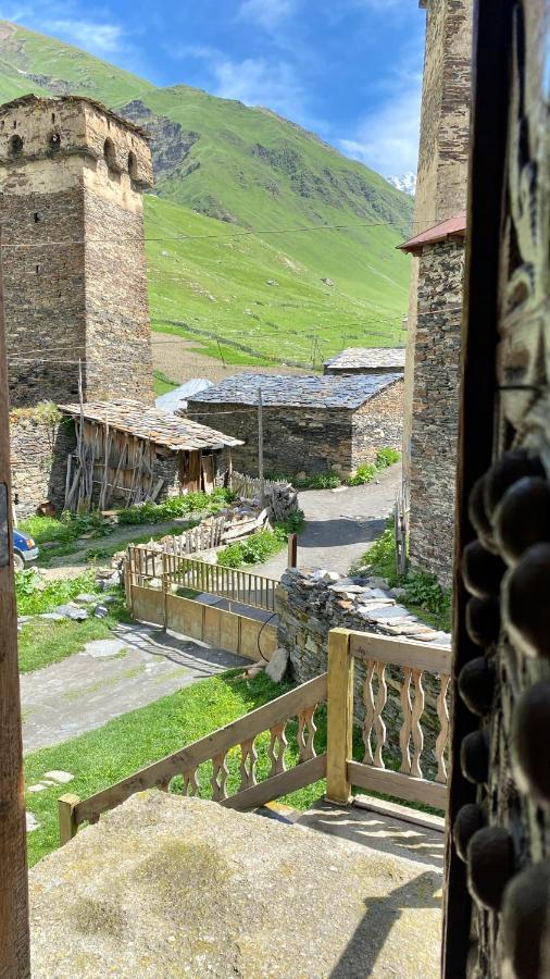 Nizharadze'S Tower Hotel Ushguli ภายนอก รูปภาพ