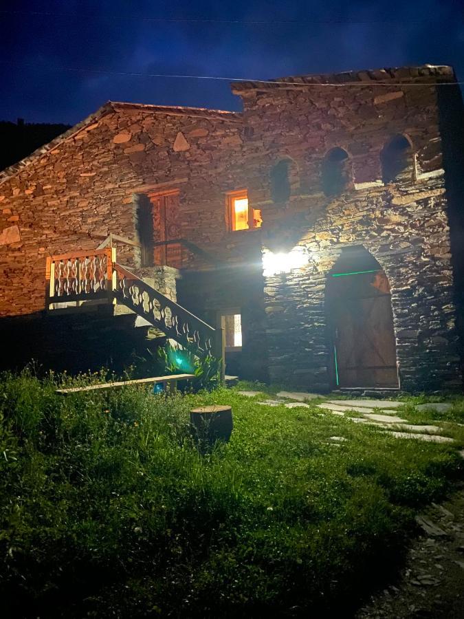 Nizharadze'S Tower Hotel Ushguli ภายนอก รูปภาพ